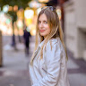 Meet your Posher, Elena